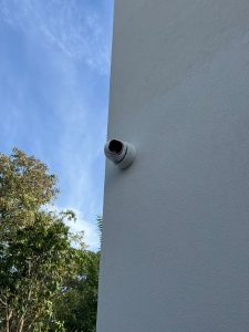 מצלמת אבטחה לבניין